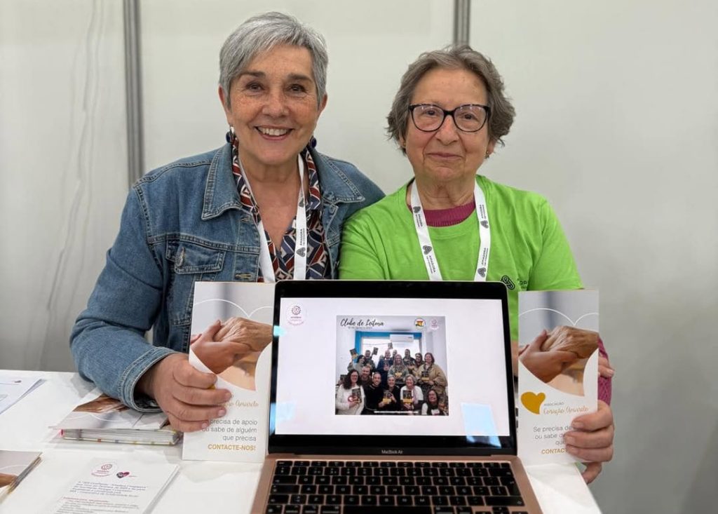 voluntarias na Feira da Saúde e Bem-estar