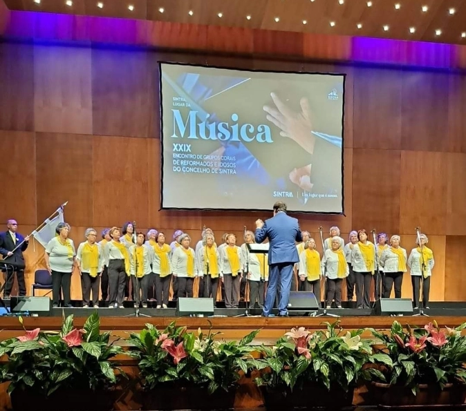 concerto de vozes em palco