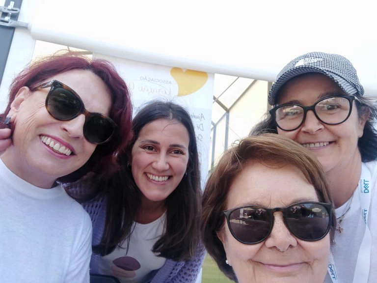 quatro voluntarias