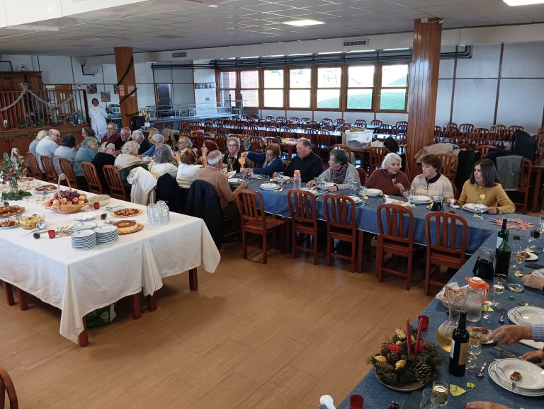 almoco com utentes e voluntarios