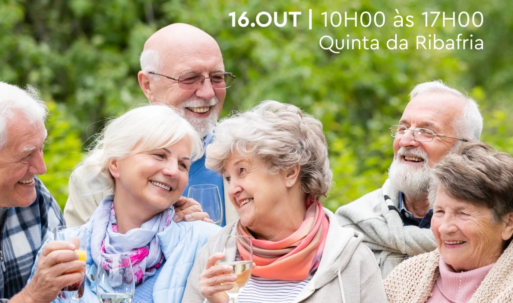 imagem publicitária para um piquenique. Ve-se um grupo de pessoas num jardim.