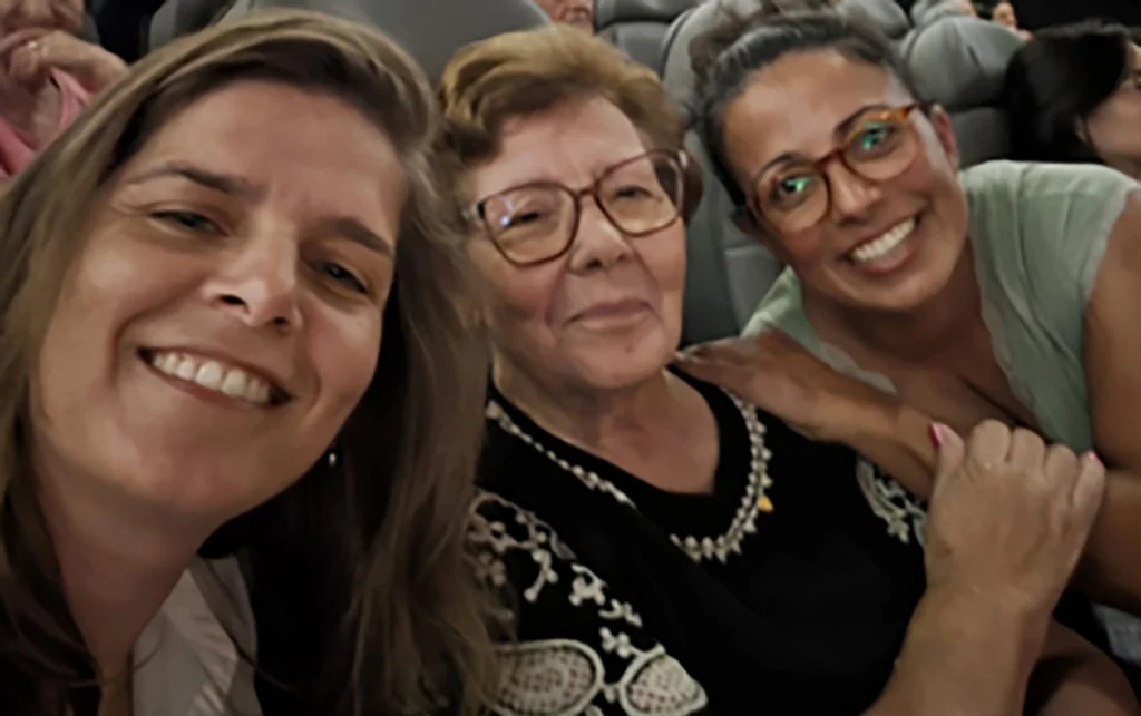 foto de 3 mulheres